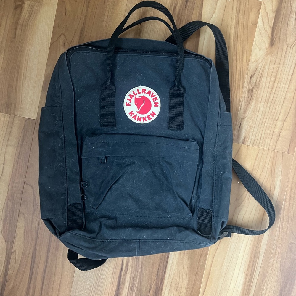 Fjallraven Kånken Black Backpack